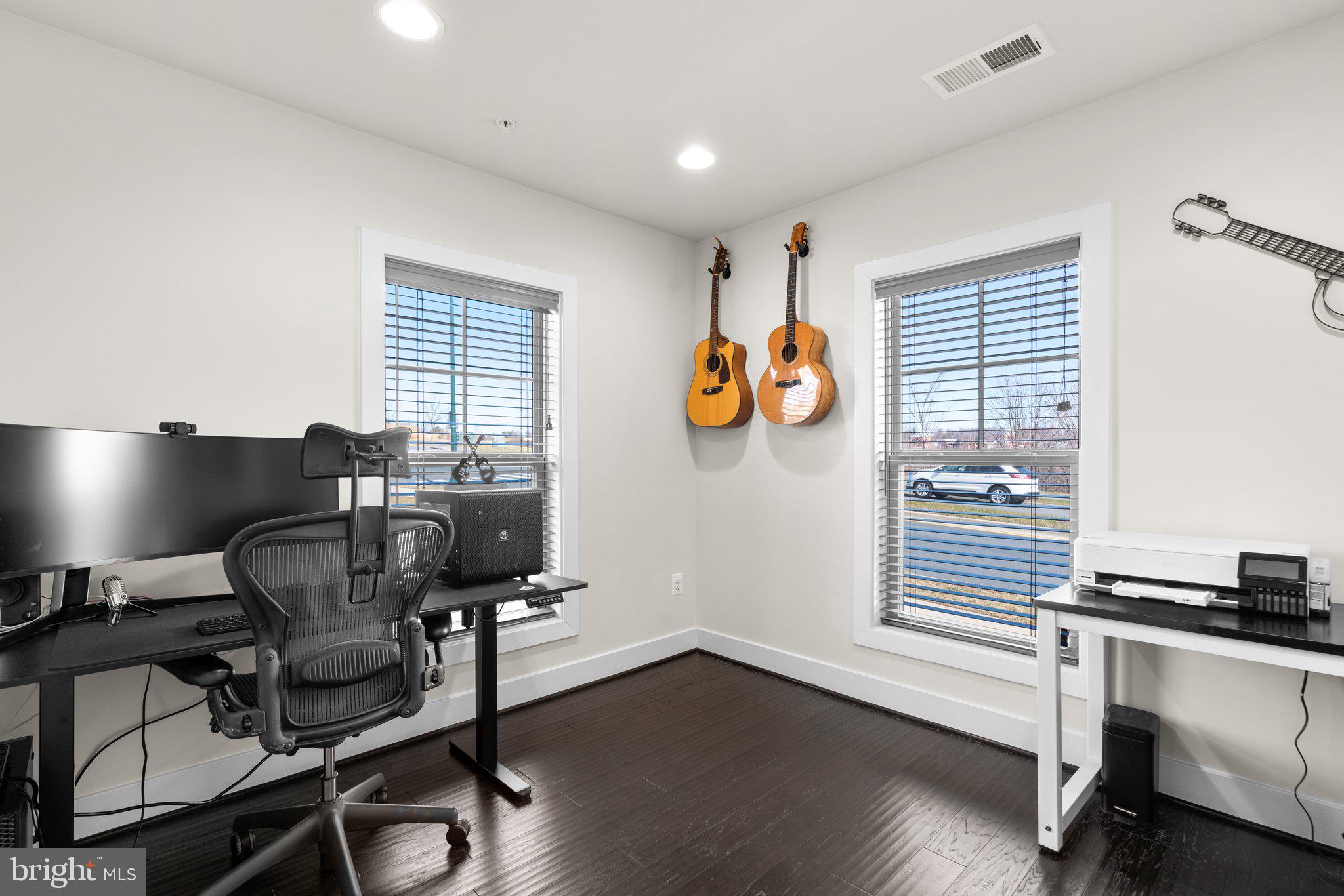 CABIN BRANCH - Residential