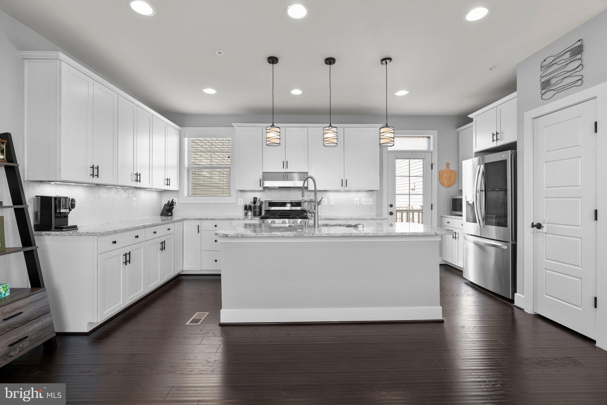 CABIN BRANCH - Residential