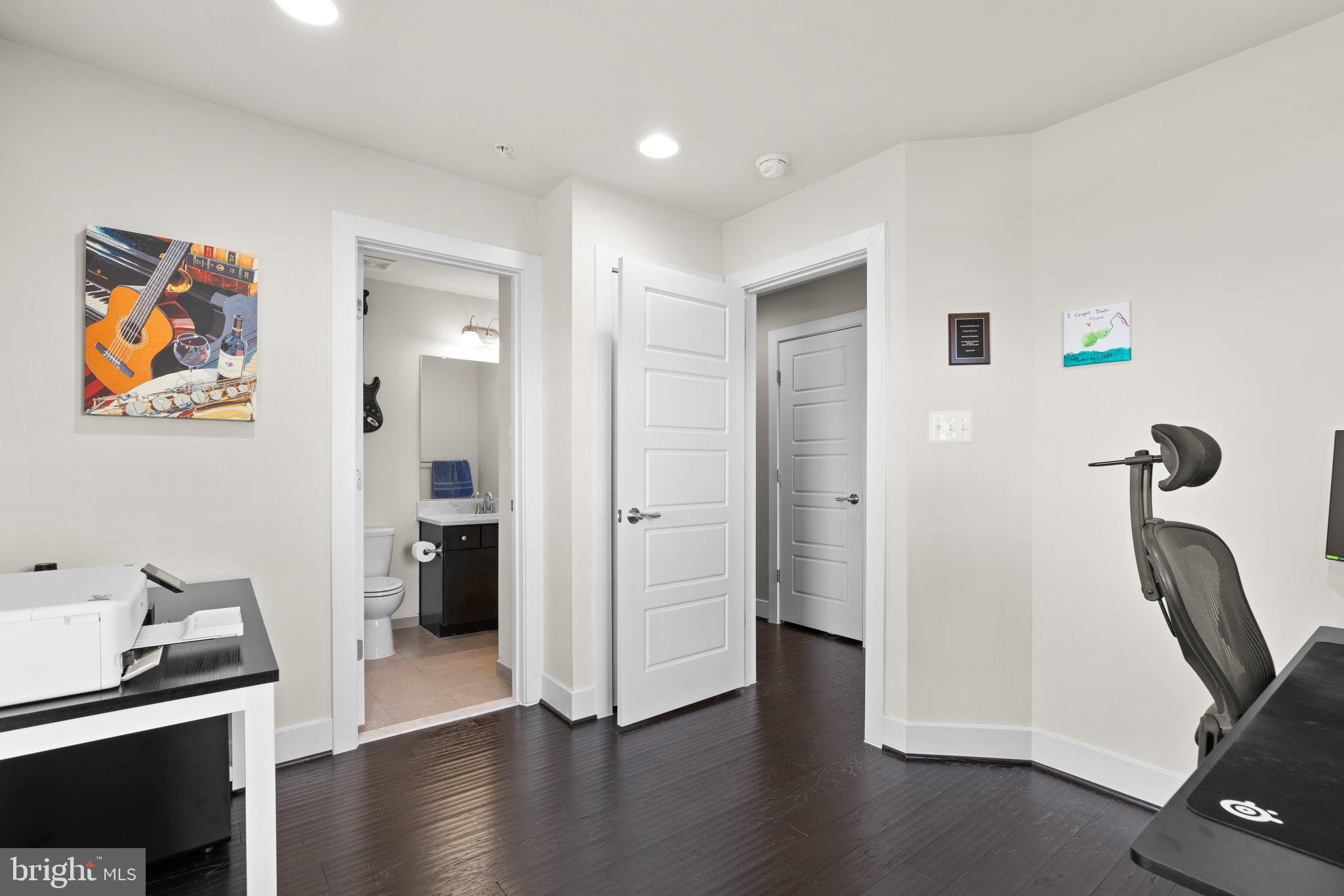 CABIN BRANCH - Residential