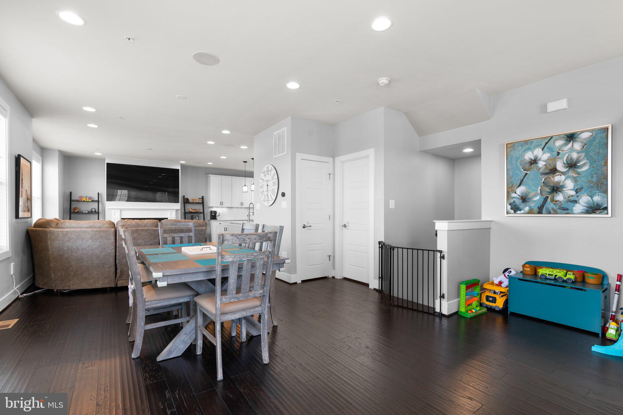 CABIN BRANCH - Residential