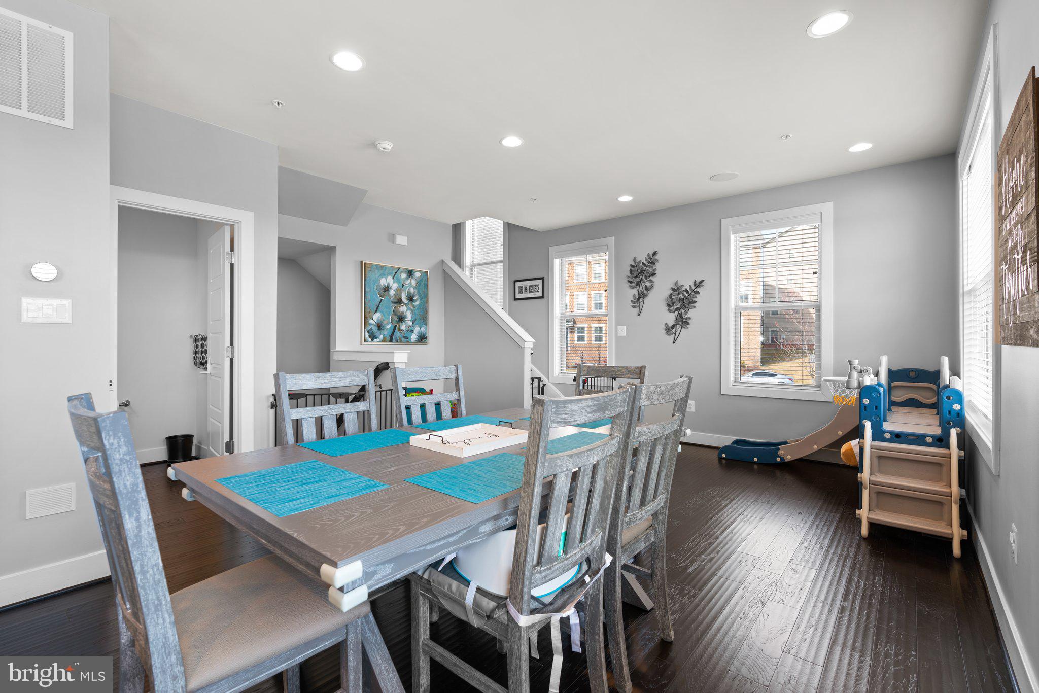 CABIN BRANCH - Residential