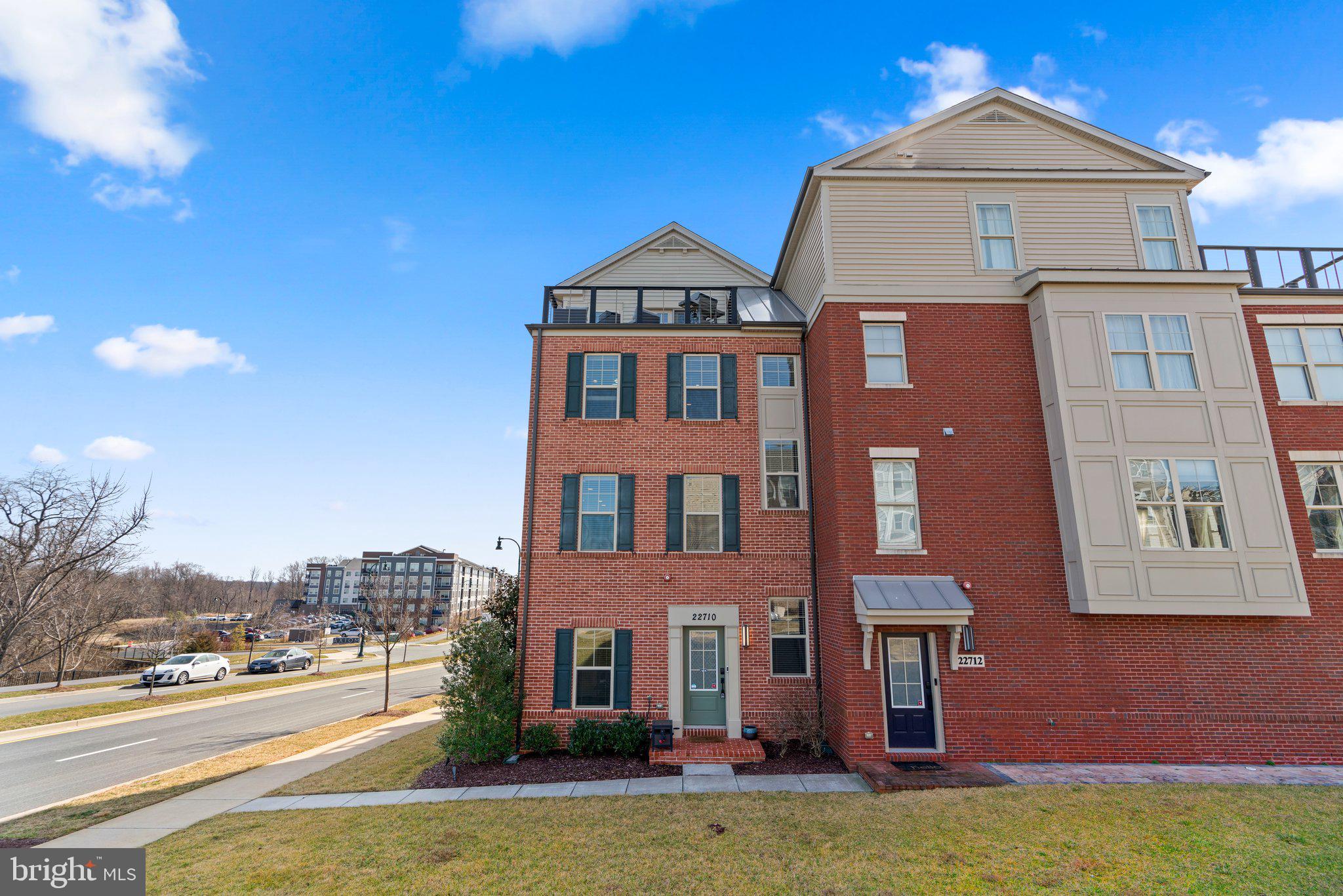 CABIN BRANCH - Residential