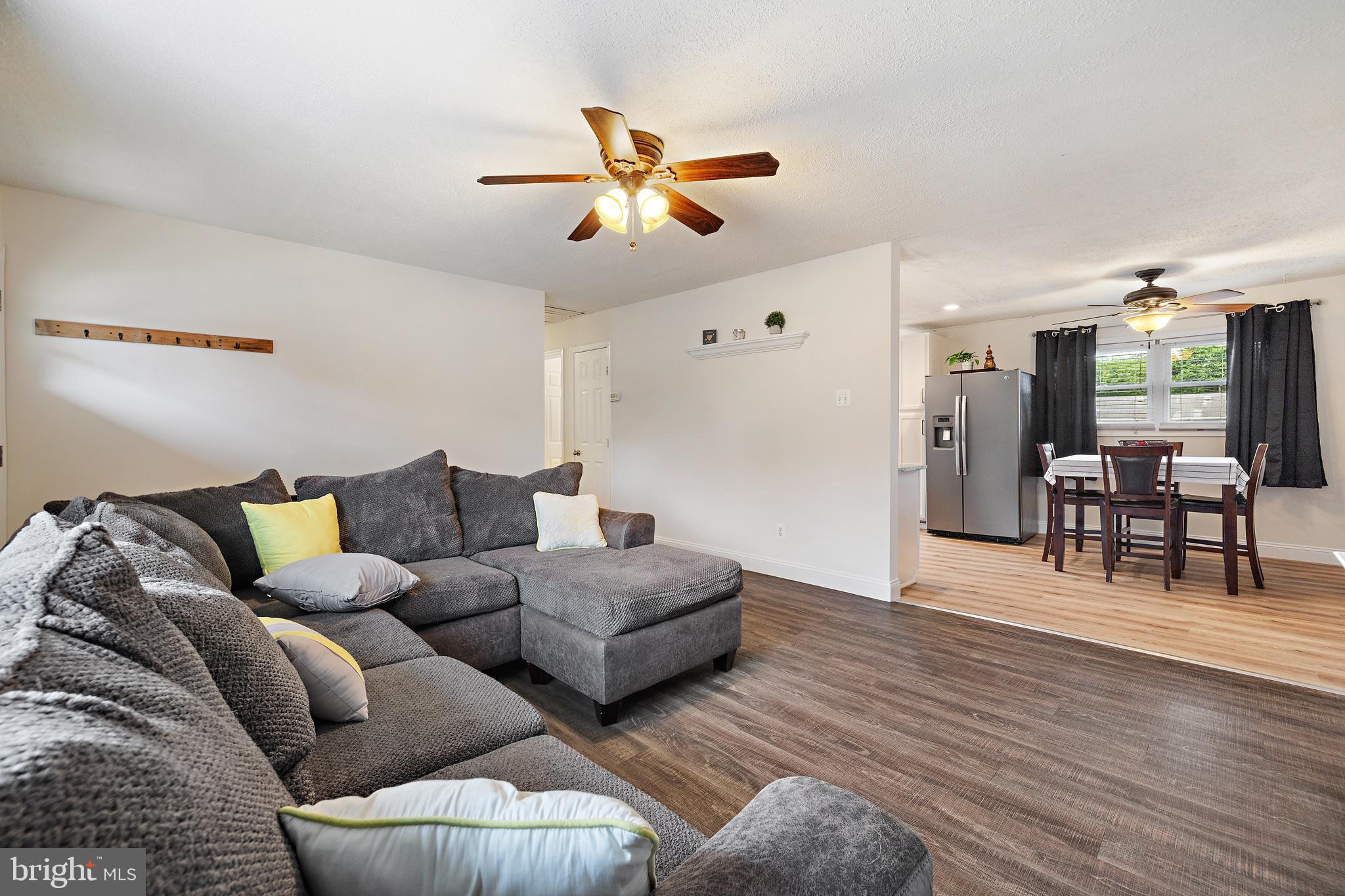 OAKWOOD MANOR - Residential