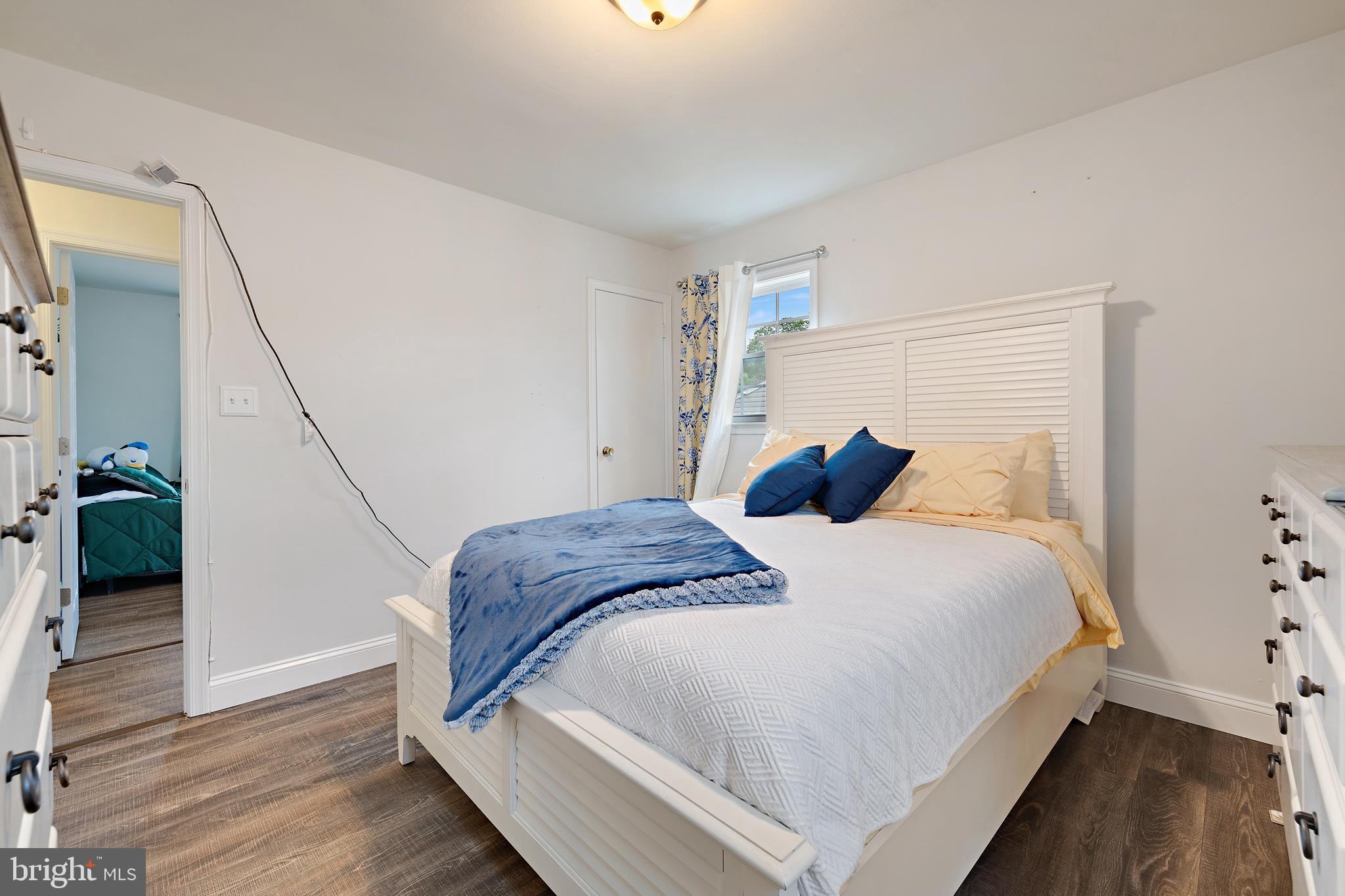 OAKWOOD MANOR - Residential