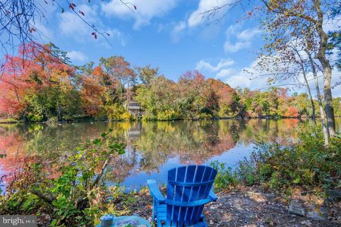 180 CASTRO STREET BROWNS MILLS NJ 08015