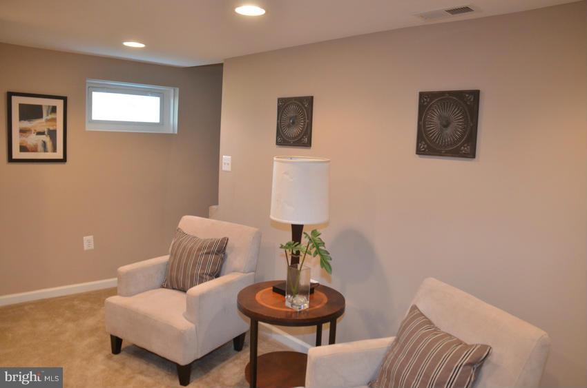 CHAPEL OAKS - Residential