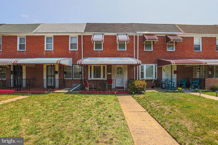 Welcome to 65 Upmanor Road! YES! Home Sweet Home! This beautiful 3-bedroom home offers a comfortable and stylish living space. Here are some of its exceptional features:
Spacious Bedrooms: The property boasts three generously sized bedrooms, providing ample space for relaxation and personalization.
Well-Maintained: This home has been meticulously maintained, ensuring that it is in excellent condition for its new occupants. Move-in ready!
Updated Kitchen: The kitchen has been recently updated, featuring modern appliances, ample storage space, and sleek countertops. It is a perfect place to unleash your culinary creativity.
Off-Street Parking: The property includes off-street parking for your convenience.
This home benefits from a convenient location with easy access to schools, a library, shopping centers, and transportation options. It offers the perfect blend of suburban tranquility and urban convenience.
 Excellent Pricing - So Affordable!