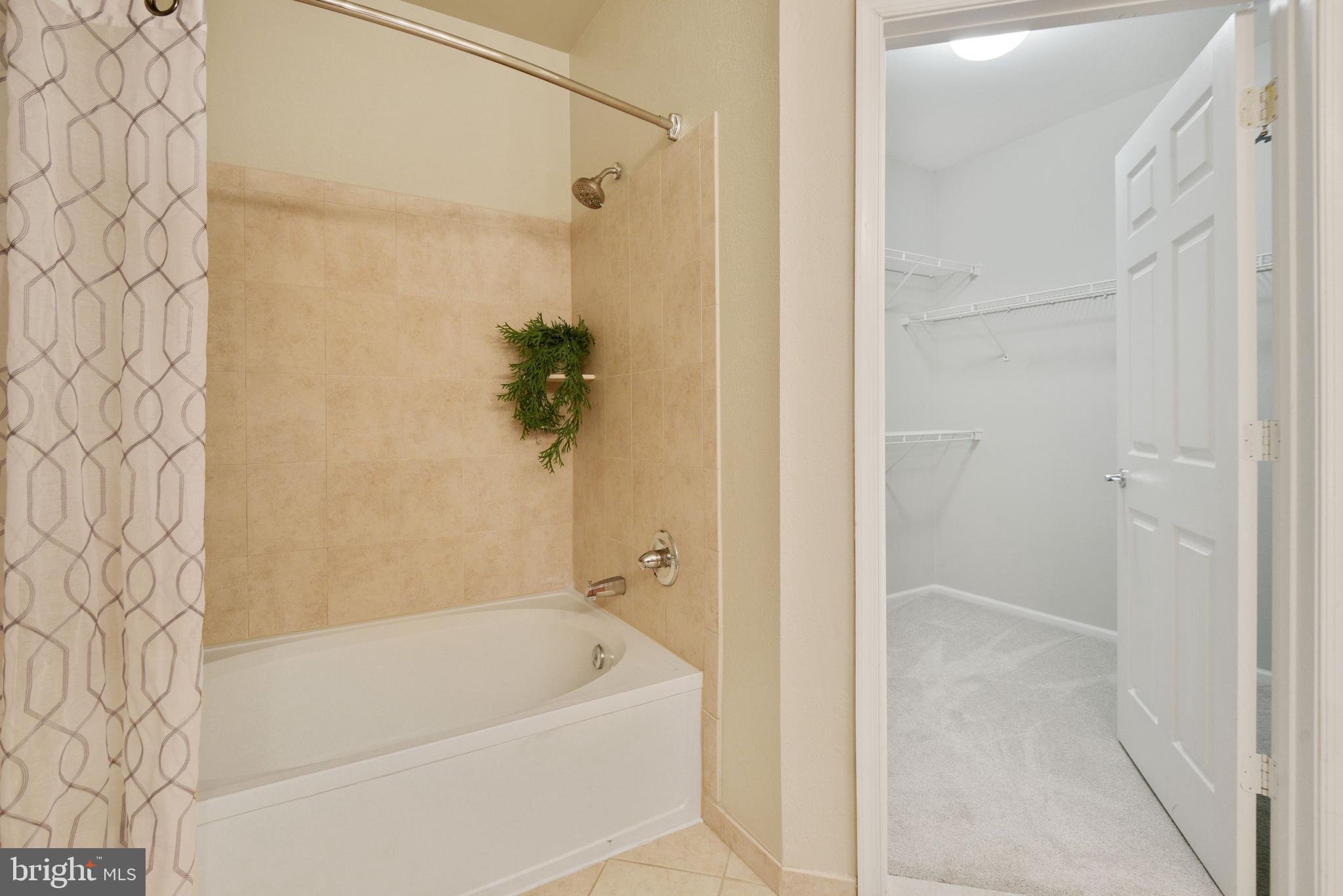 WHITE FLINT STATION - Residential Lease