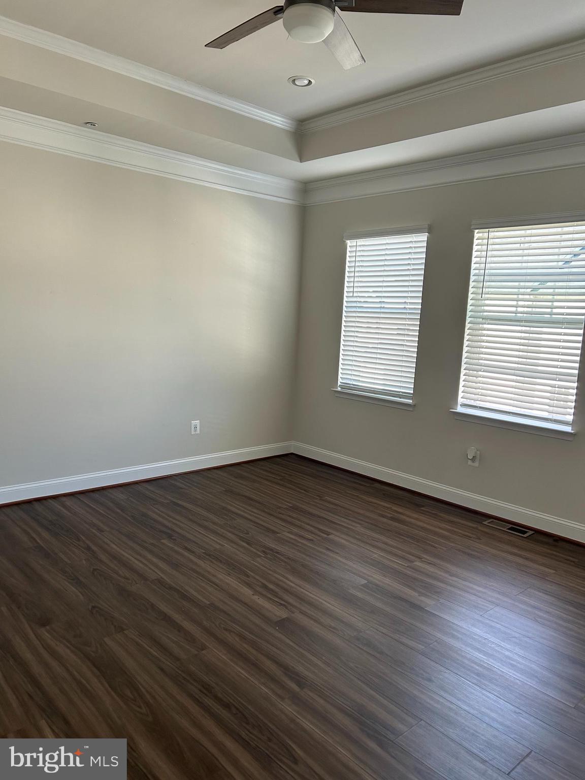 OXFORD SQUARE - Residential Lease