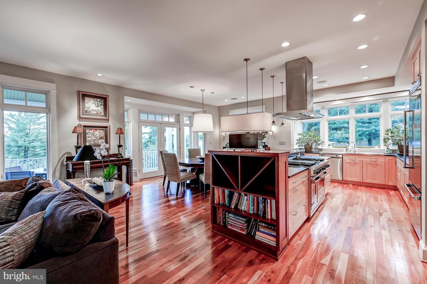 CAMBRIA - Residential