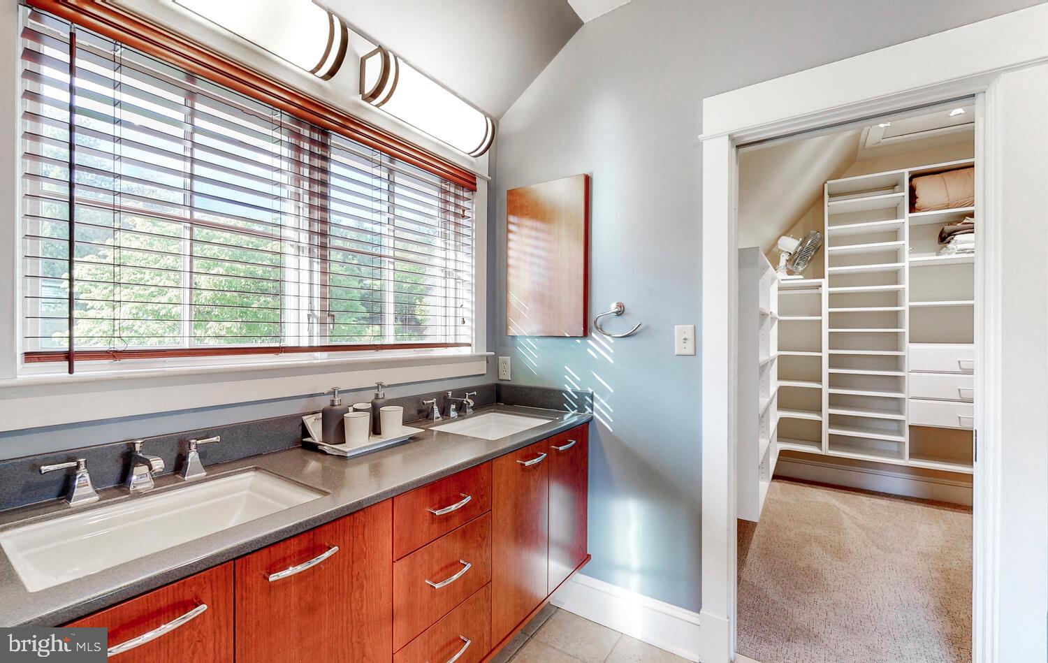 CAMBRIA - Residential