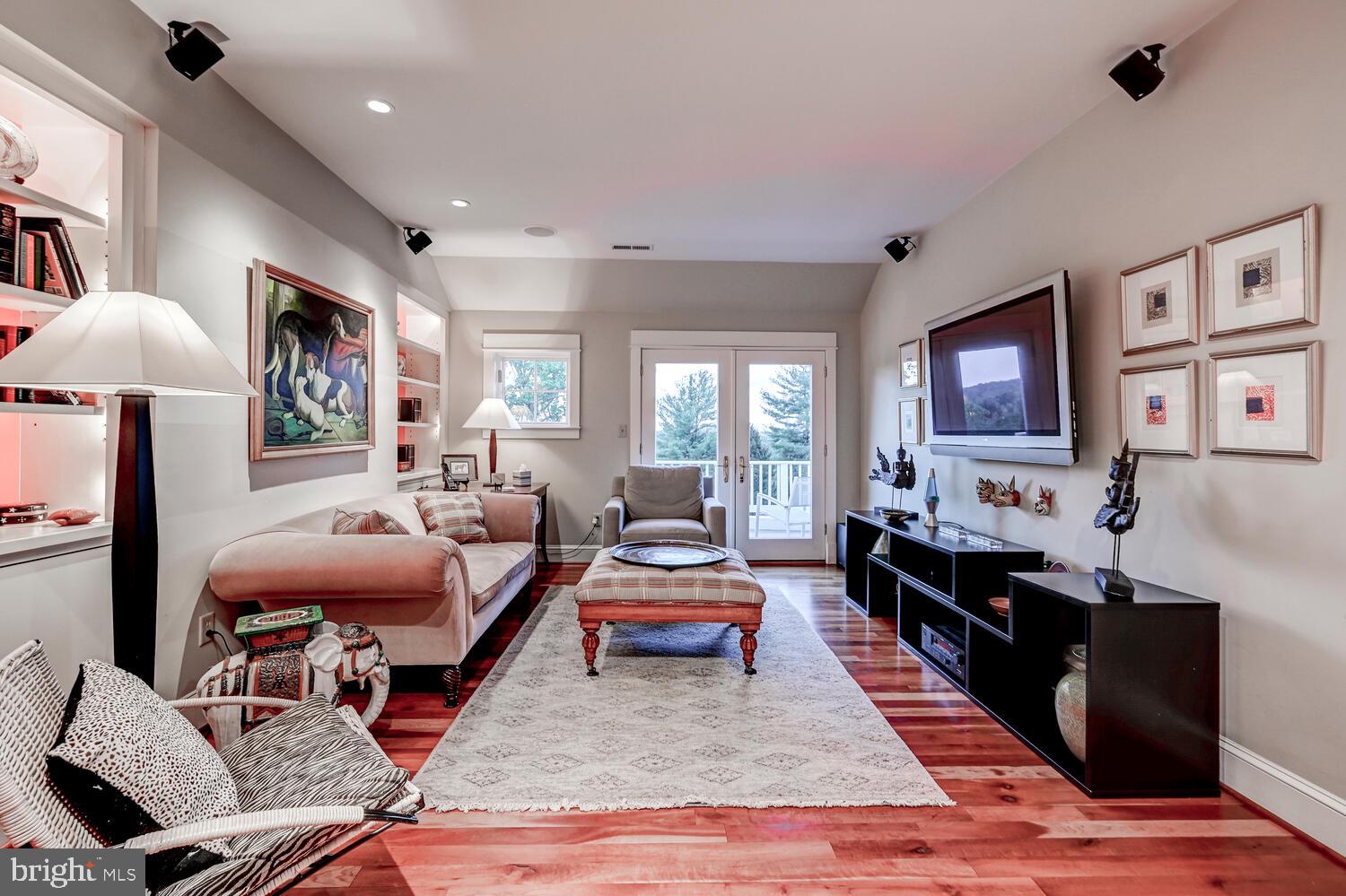 CAMBRIA - Residential