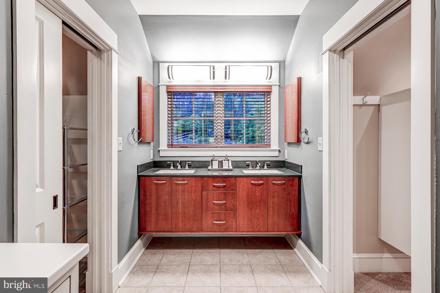 CAMBRIA - Residential