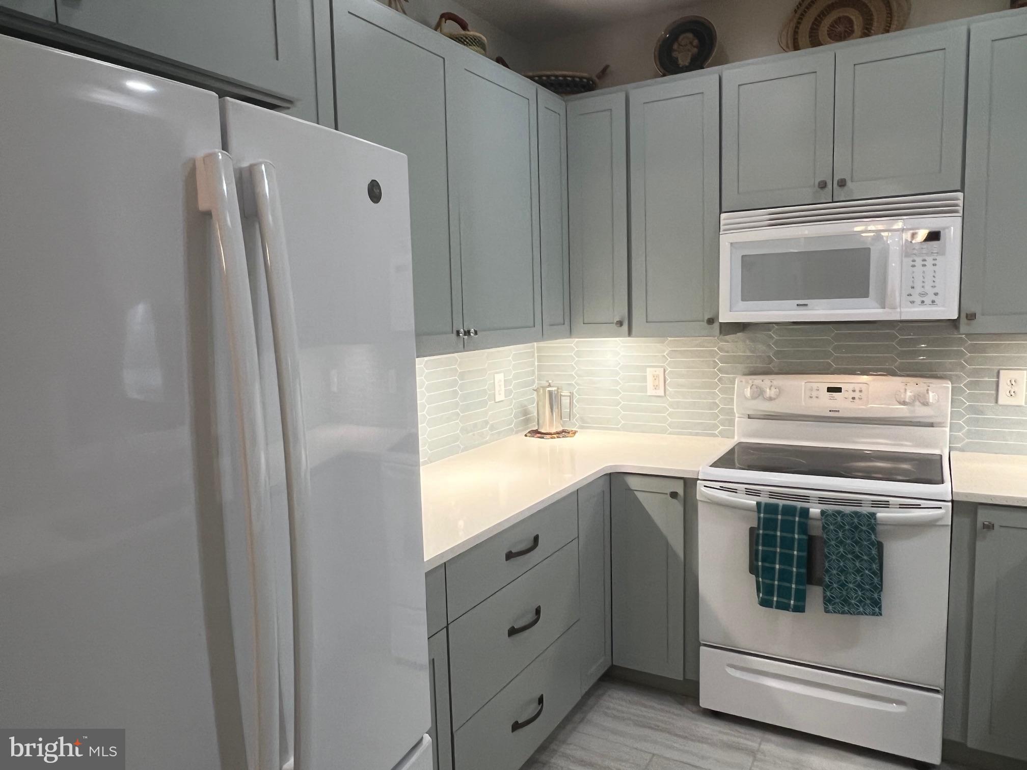 30619 CEDAR NECK ROAD 1211