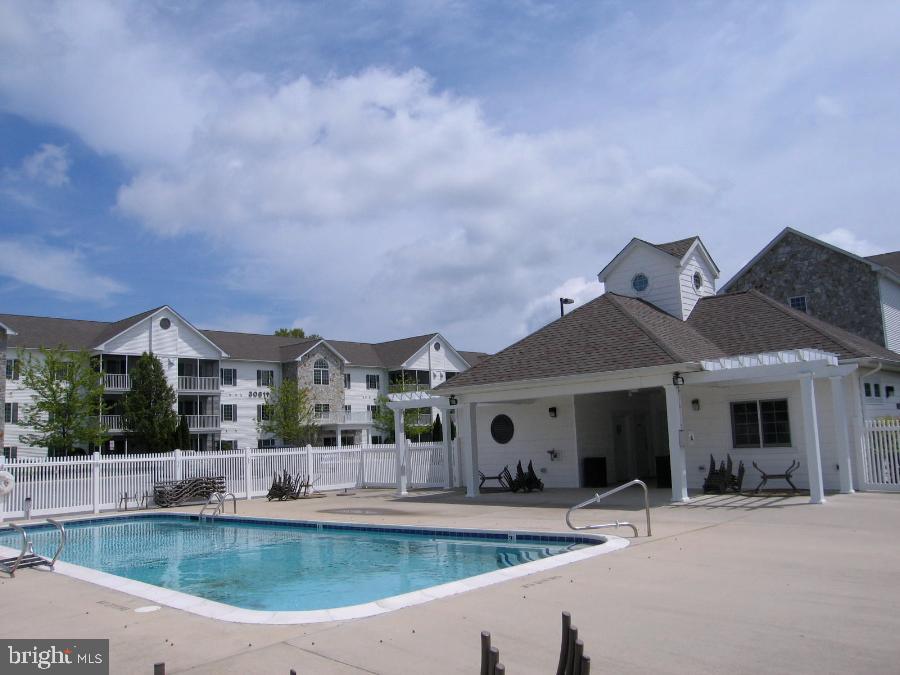 CEDAR BAY - Residential