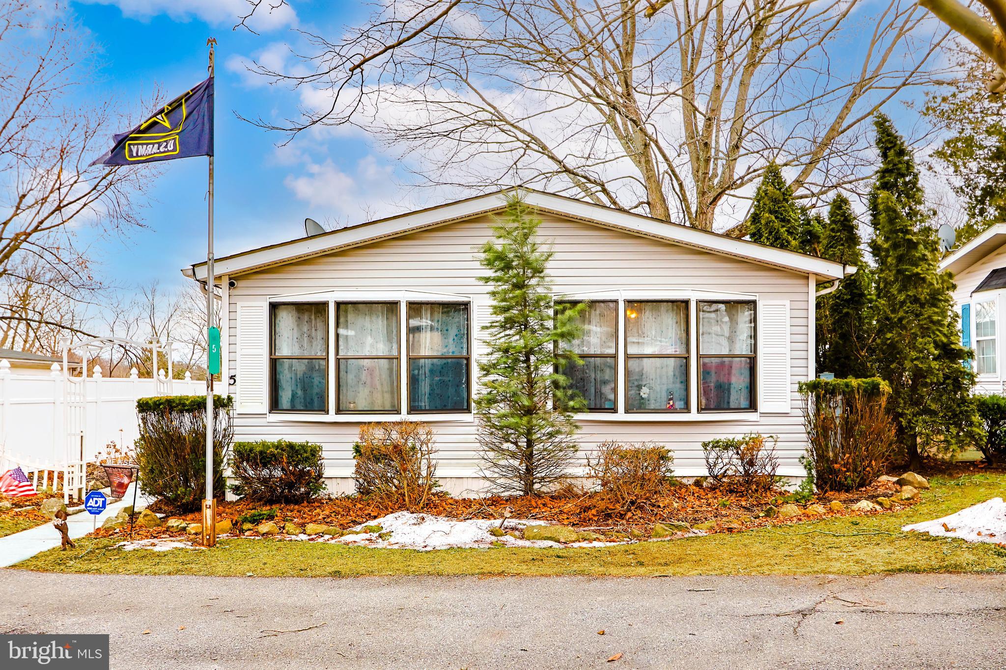 HICKORY HILLS - Residential