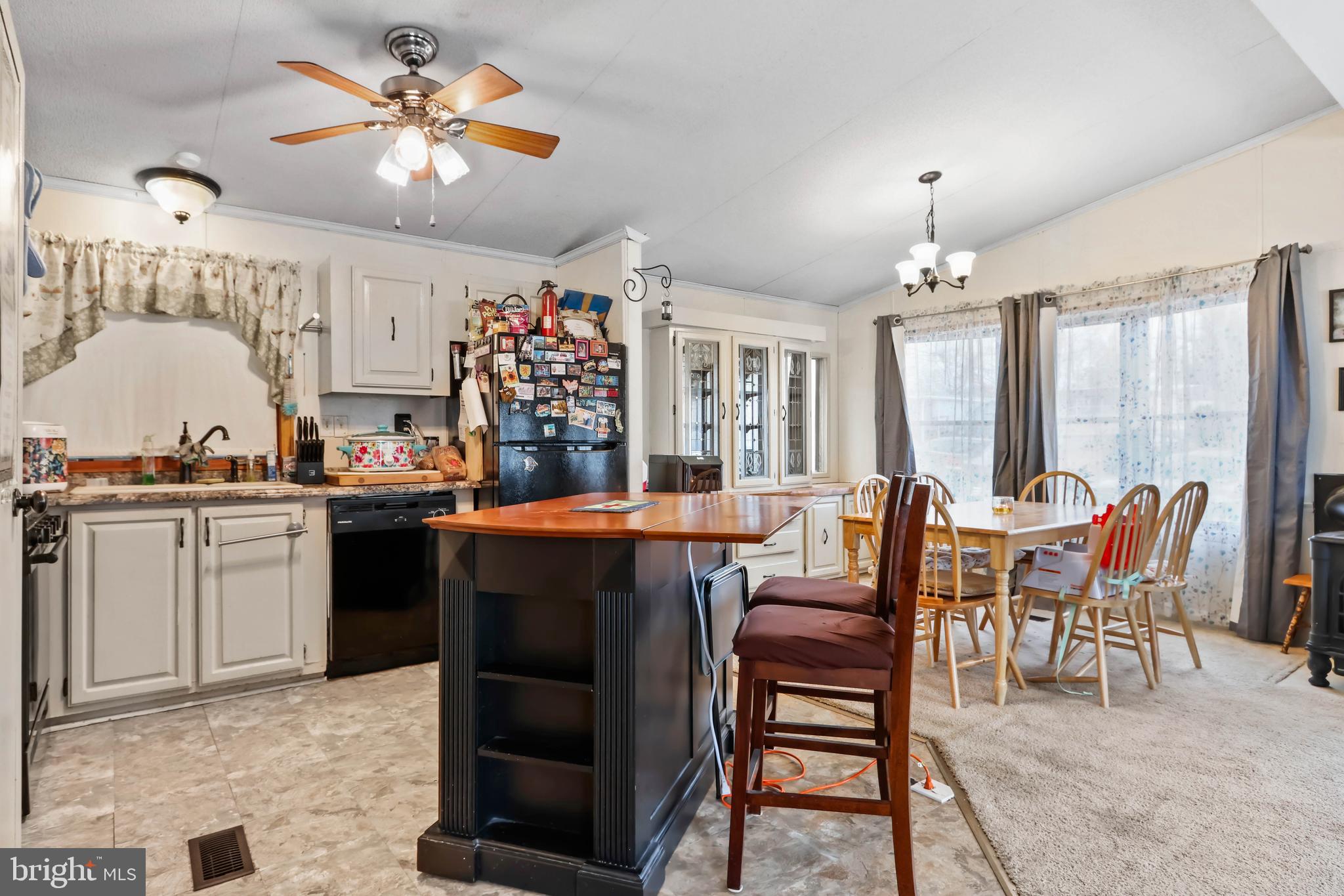 HICKORY HILLS - Residential