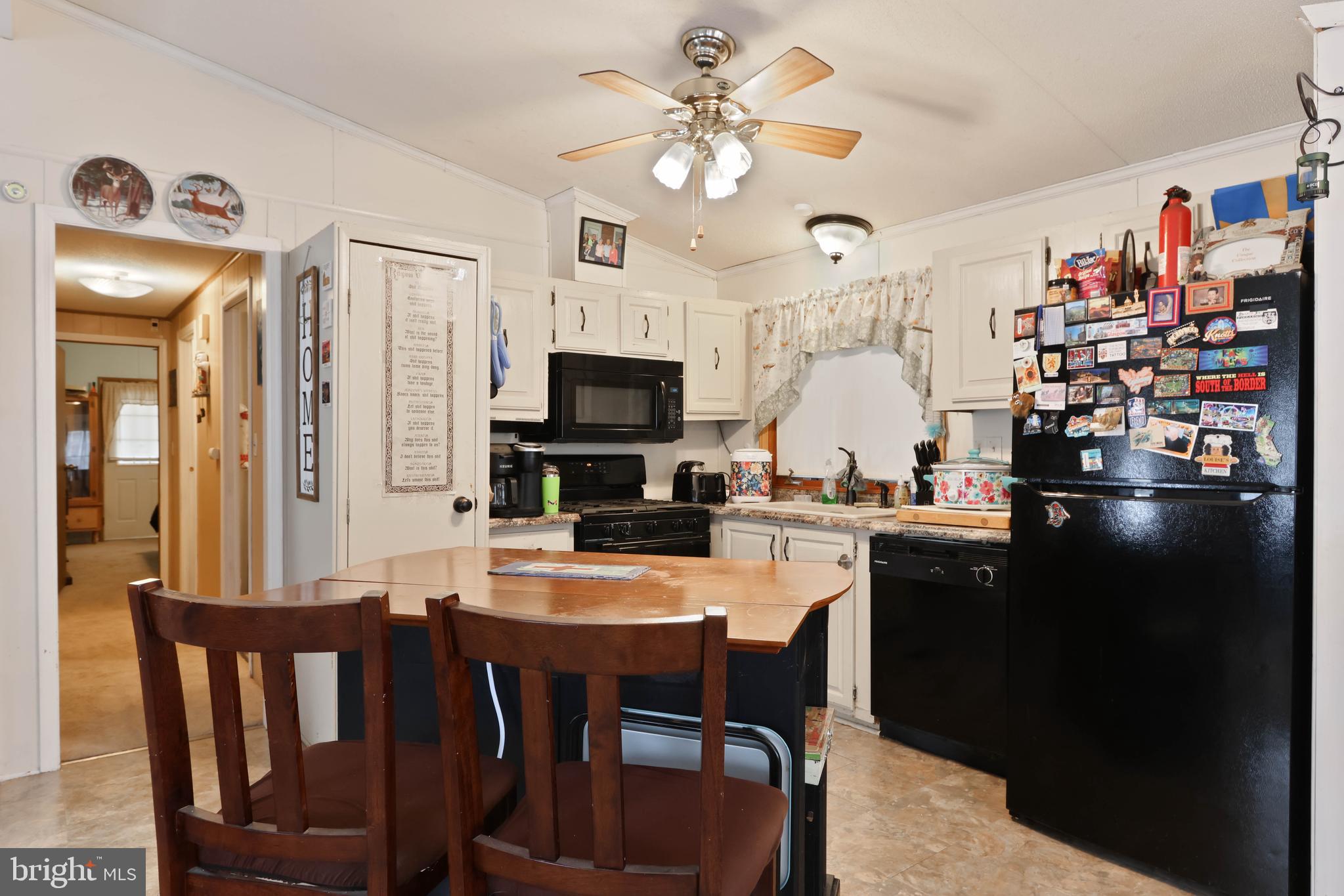 HICKORY HILLS - Residential