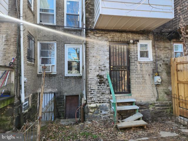 PHILADELPHIA (SOUTHWEST) - Residential