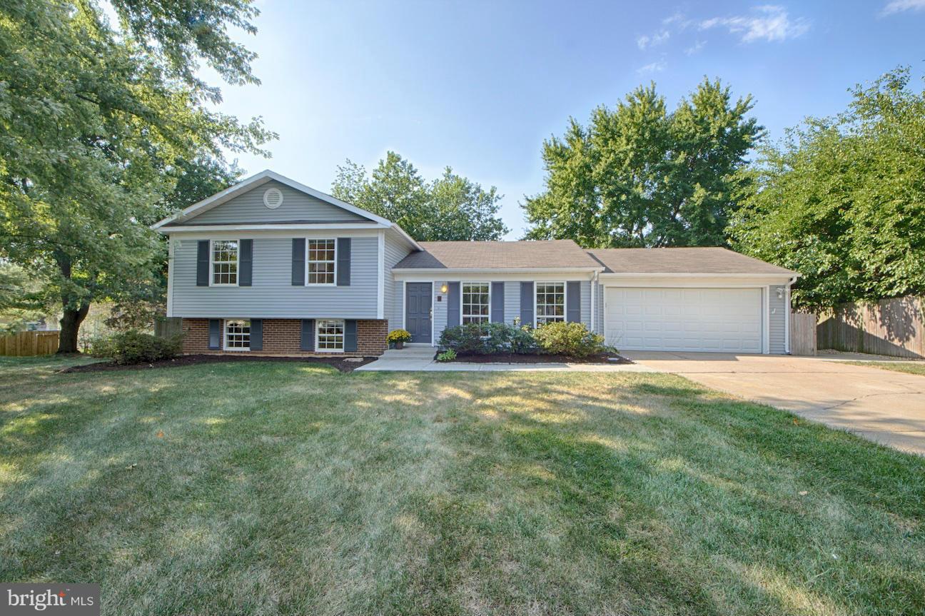 FOUR SEASONS - Residential