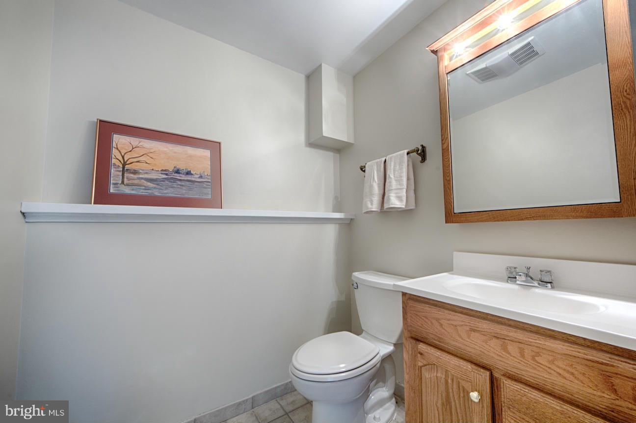 FOUR SEASONS - Residential