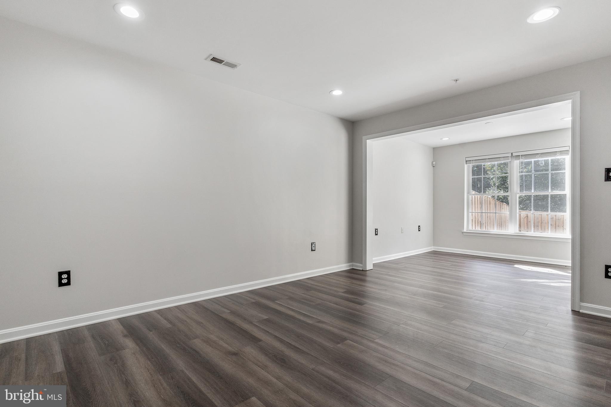 CHAPEL GROVE - Residential Lease