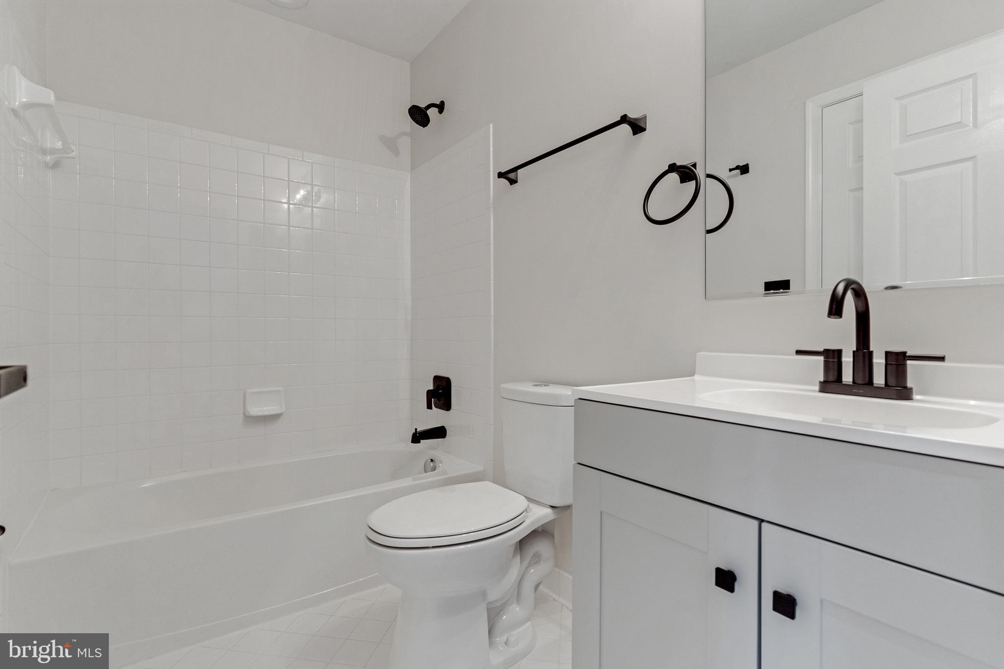 CHAPEL GROVE - Residential Lease