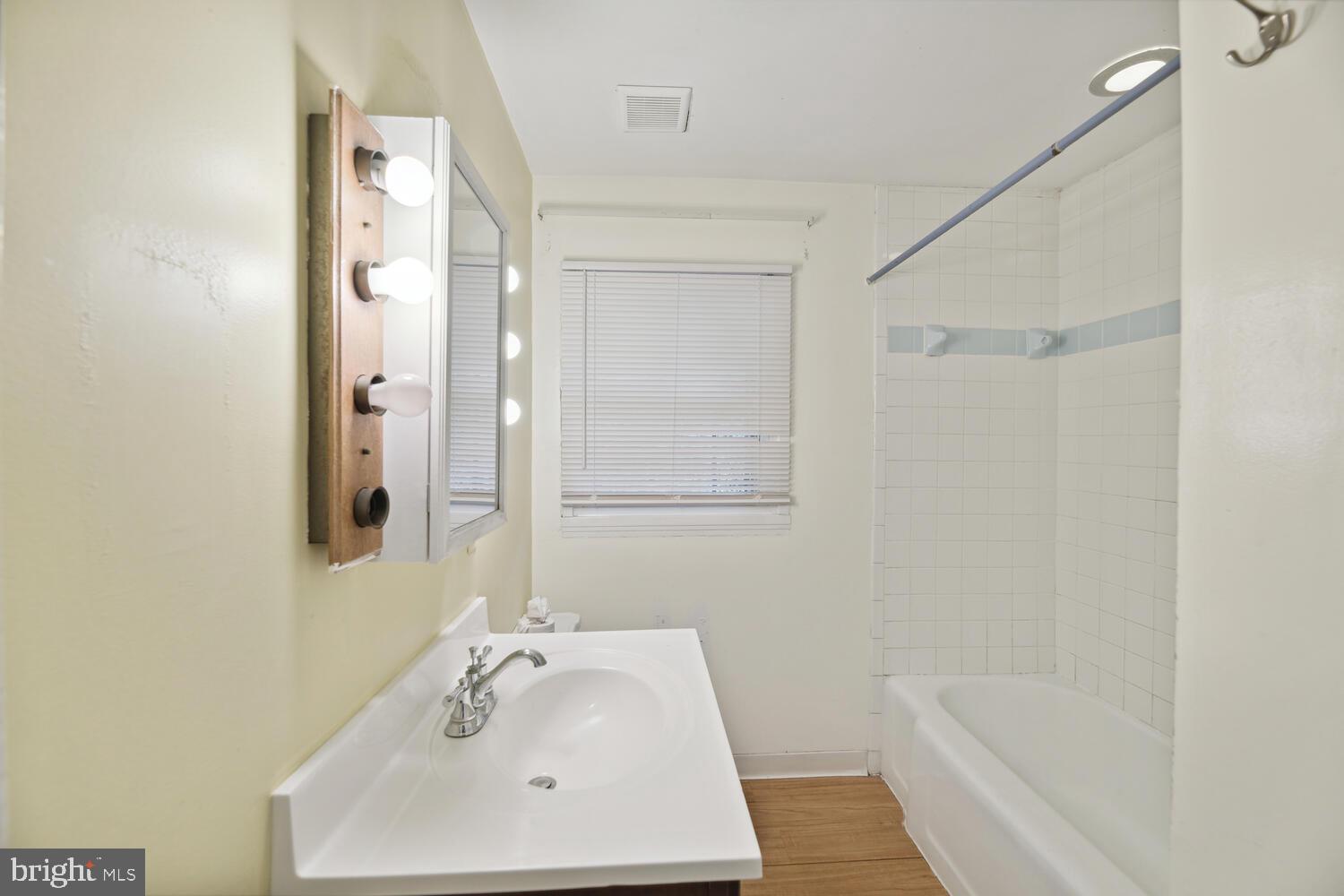 CARLIN - Residential