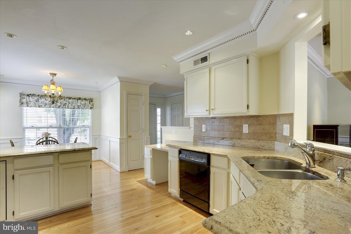 ASHBURN FARM - Residential