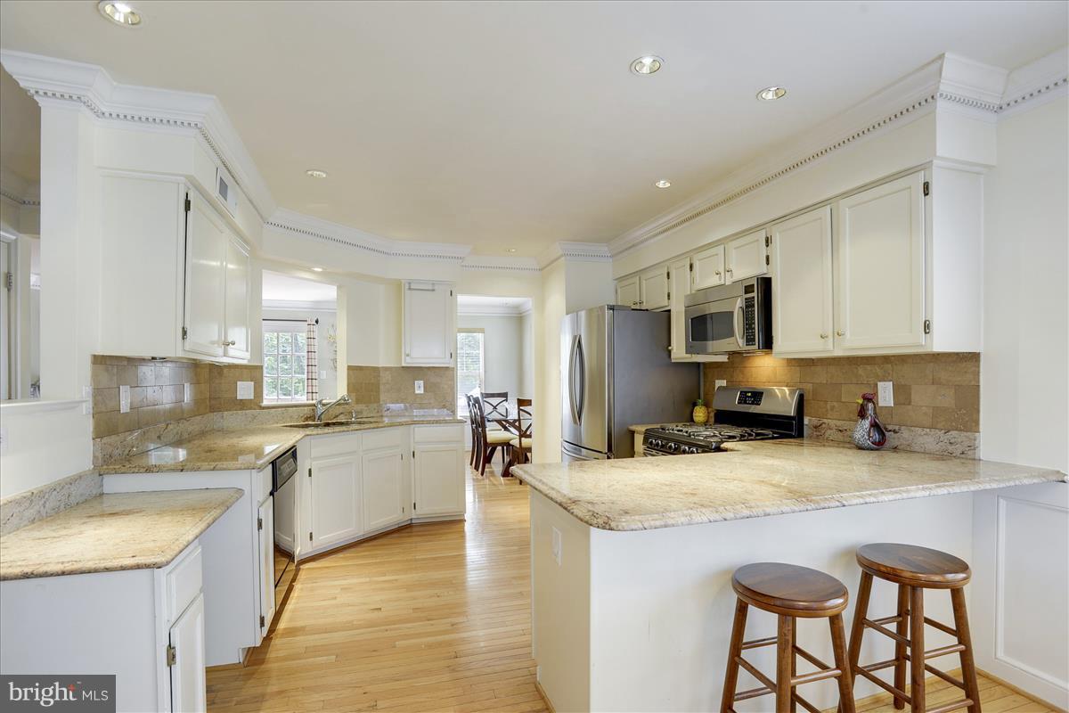 ASHBURN FARM - Residential