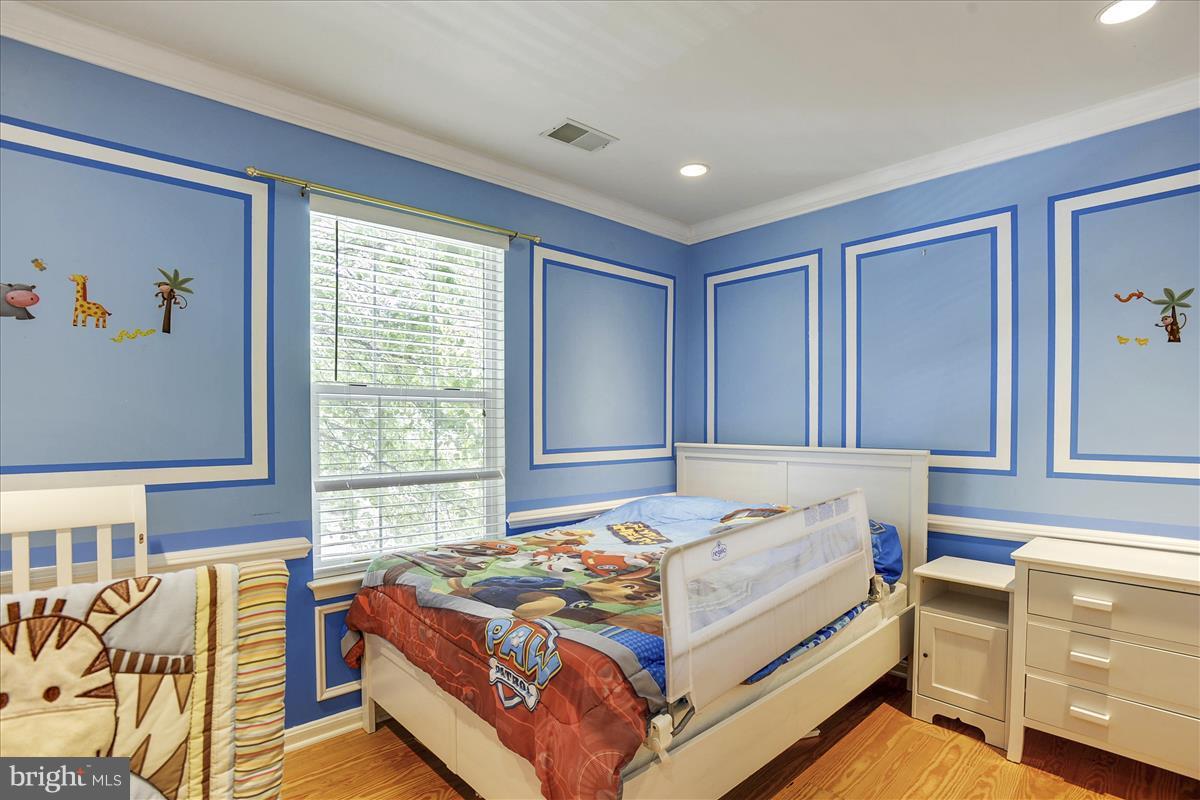 ASHBURN FARM - Residential