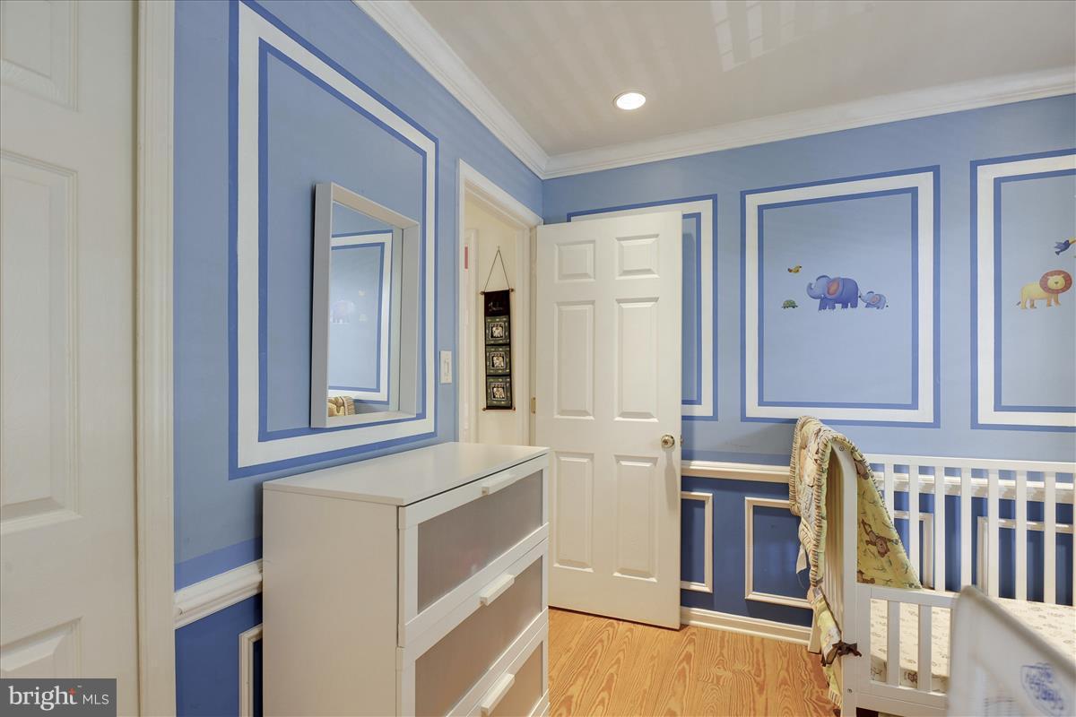 ASHBURN FARM - Residential