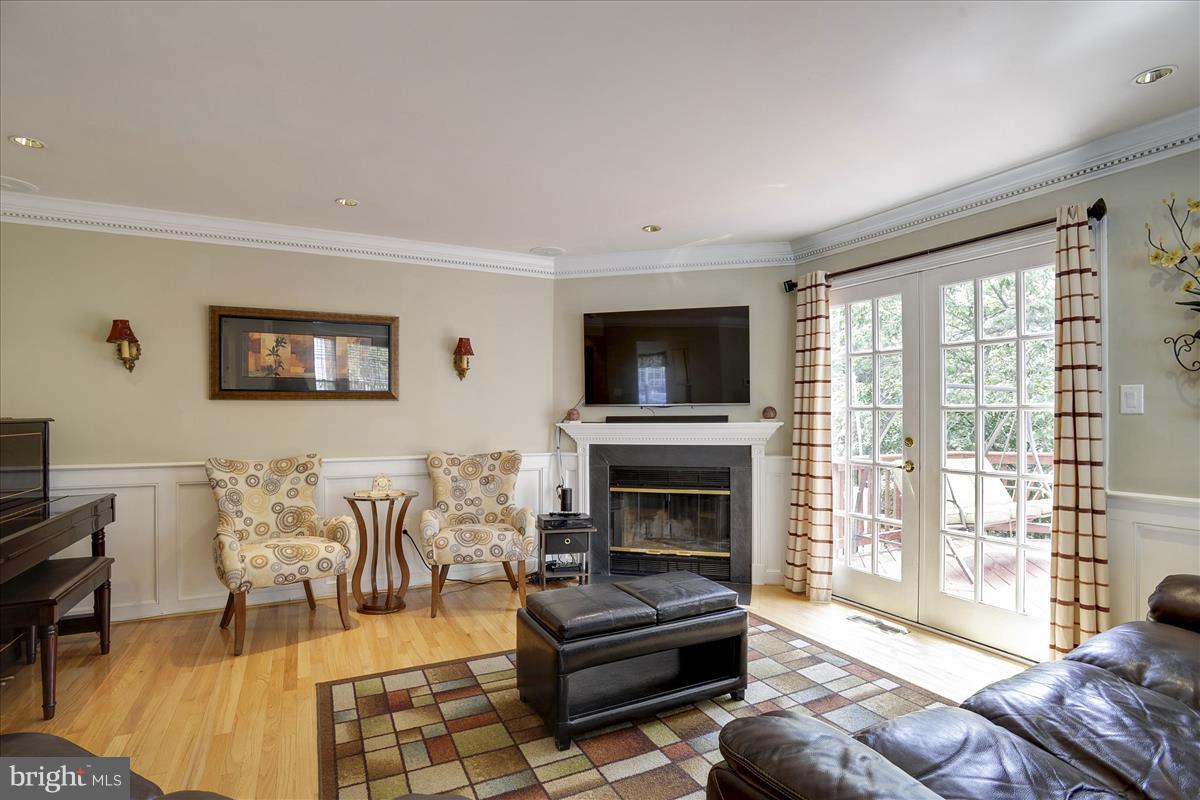 ASHBURN FARM - Residential