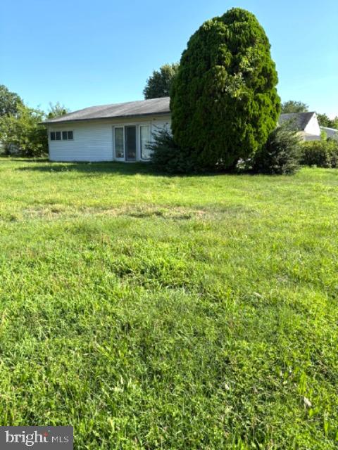 Homes For Sale - 20 Schoolhouse Lane<br/> LEVITTOWN, PA 19055