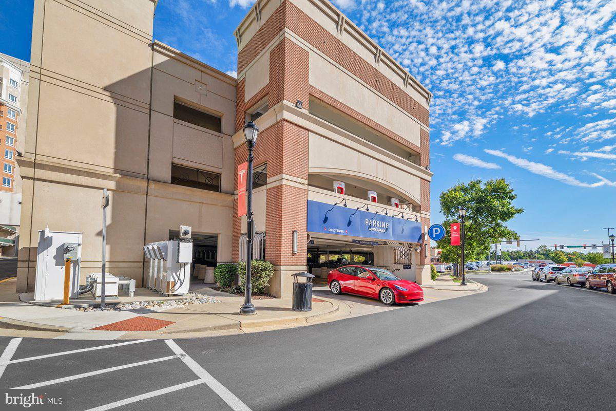 GRANDVIEW AT ANNAPOLIS TOWNE CENTRE - Residential