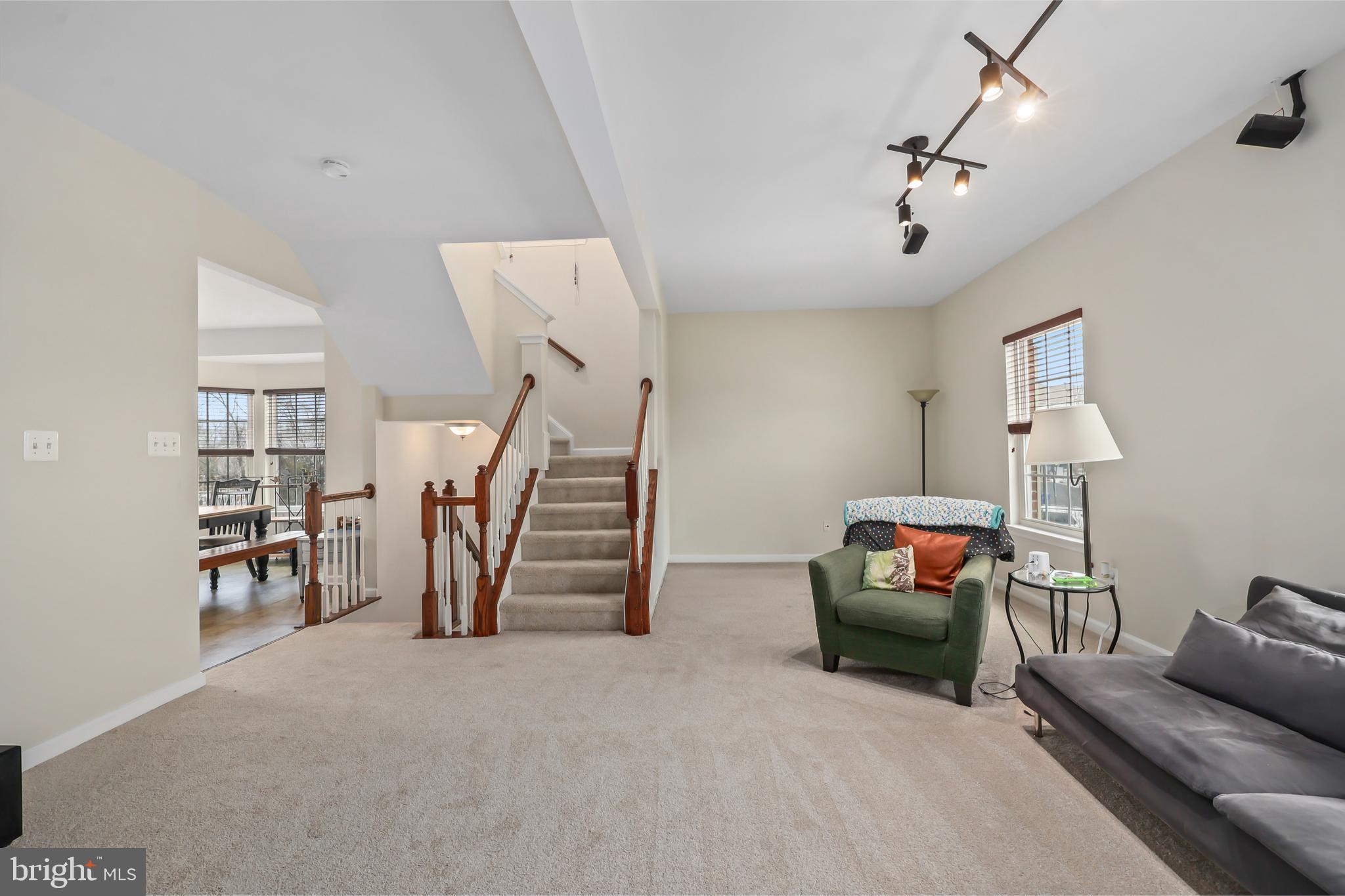 VILLAGES OF WELLINGTON - Residential