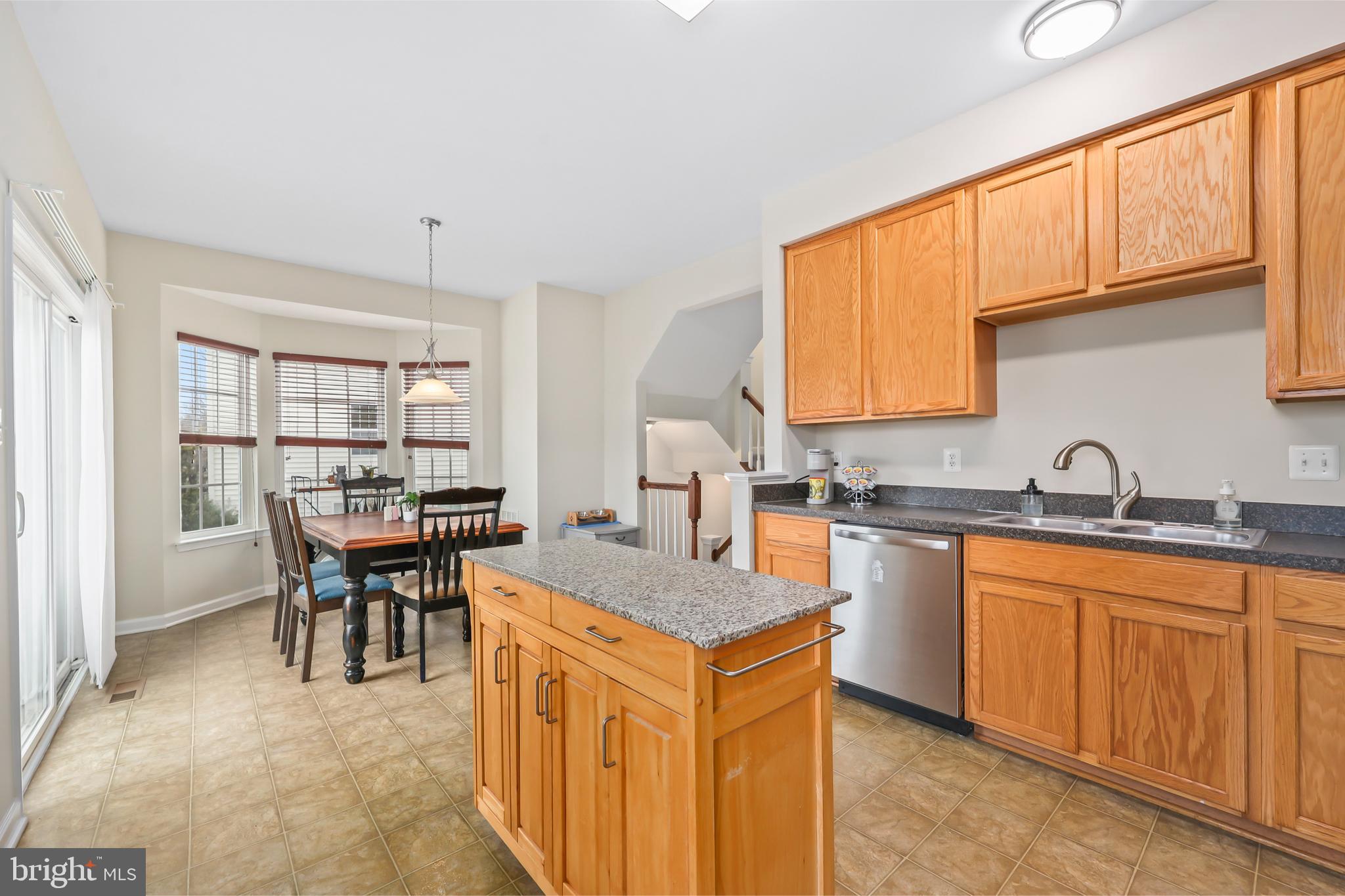 10260 WHITWORTH LANE