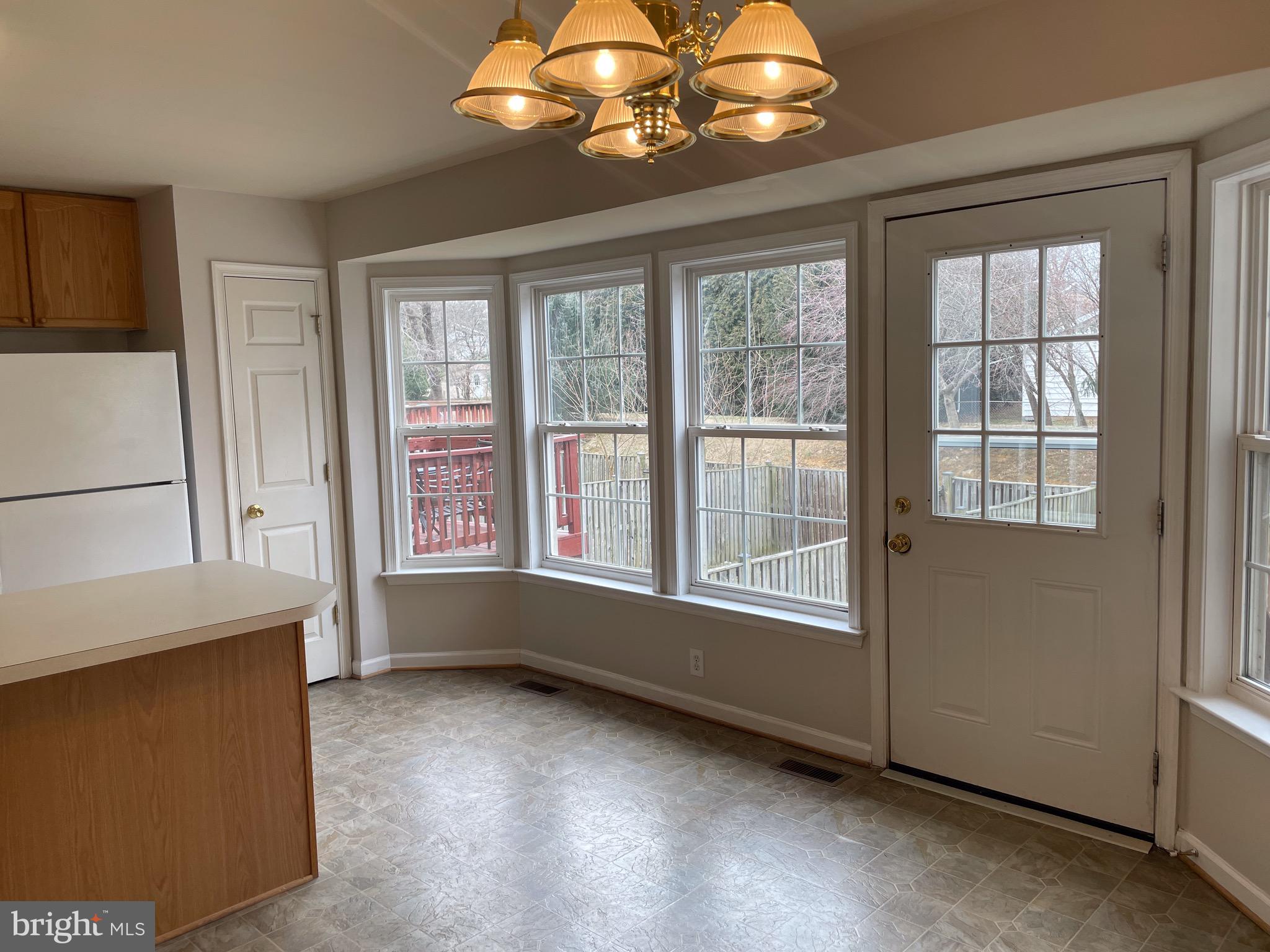 COUNTY GREEN - Residential Lease