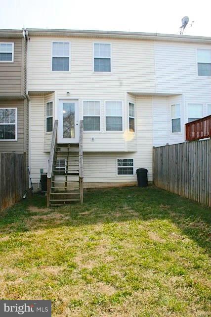 COUNTY GREEN - Residential Lease