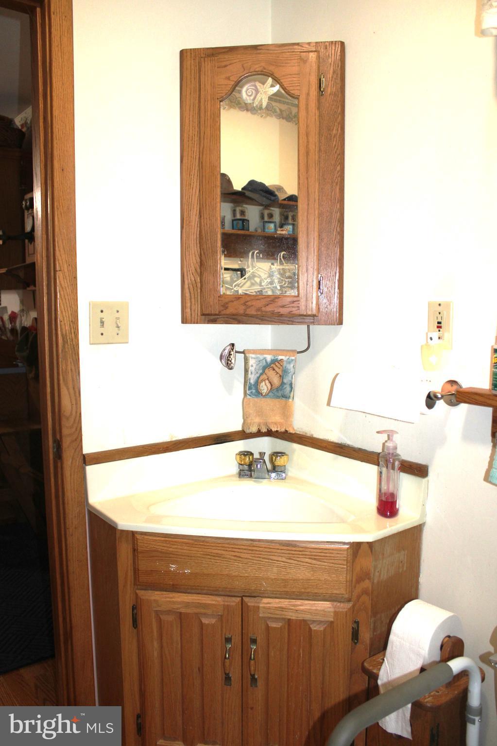 THE PINNACLE - Residential