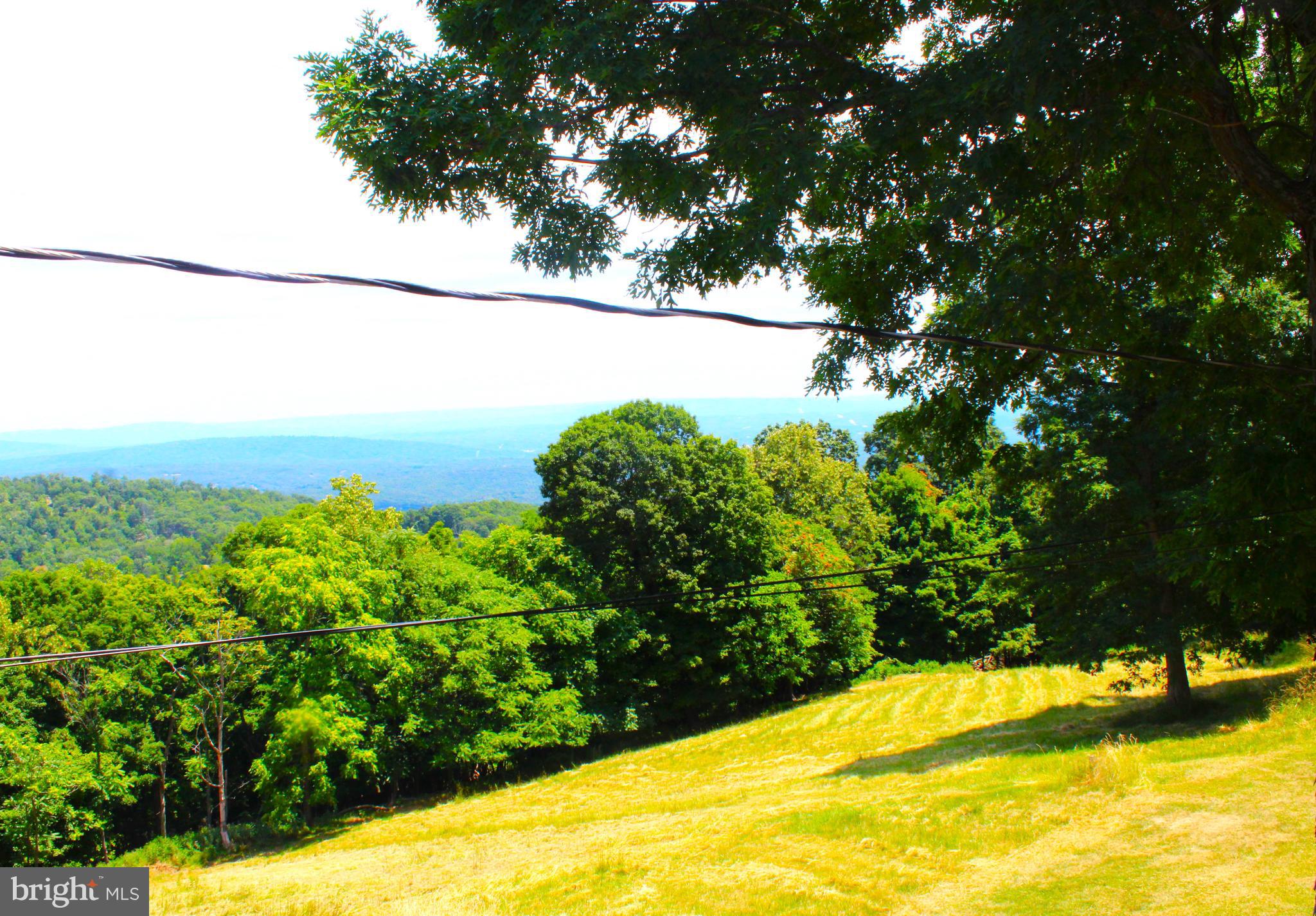 THE PINNACLE - Residential