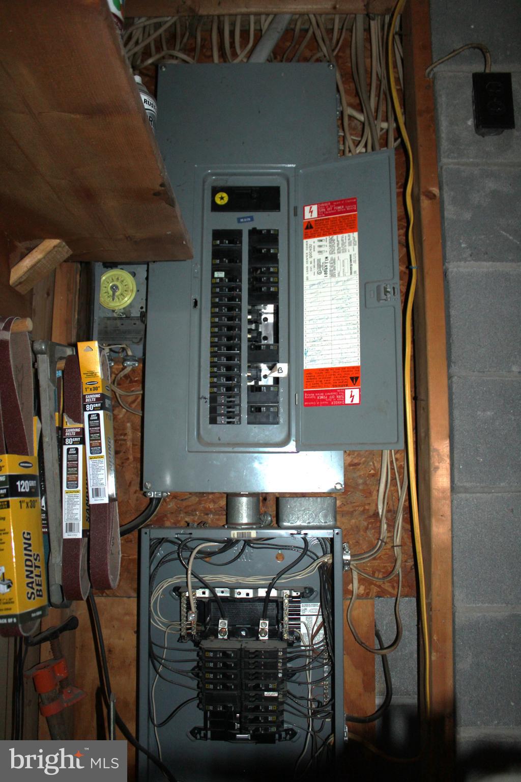 THE PINNACLE - Residential