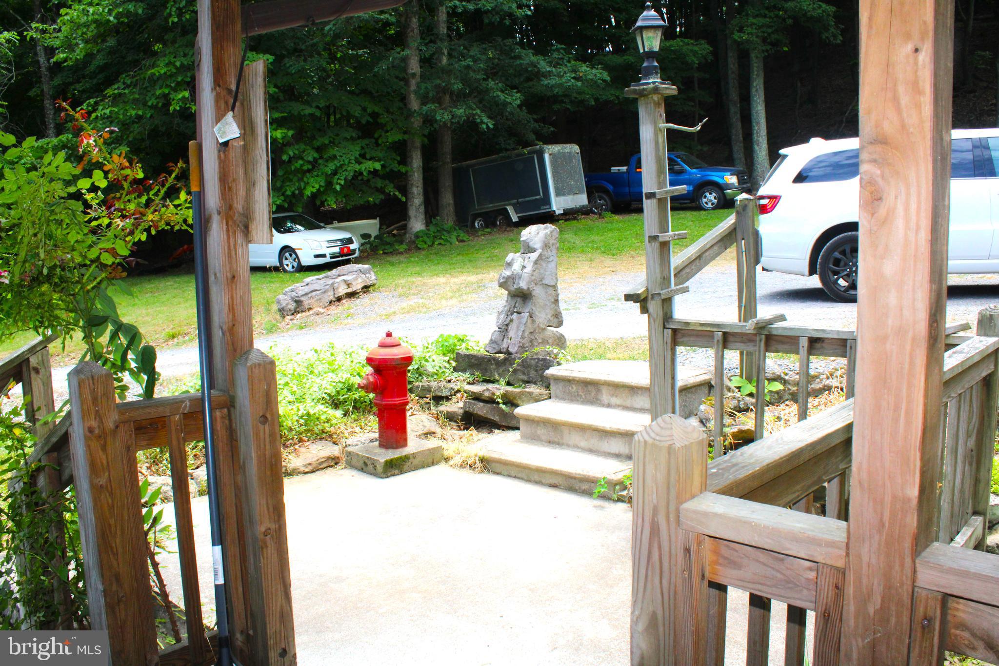 THE PINNACLE - Residential