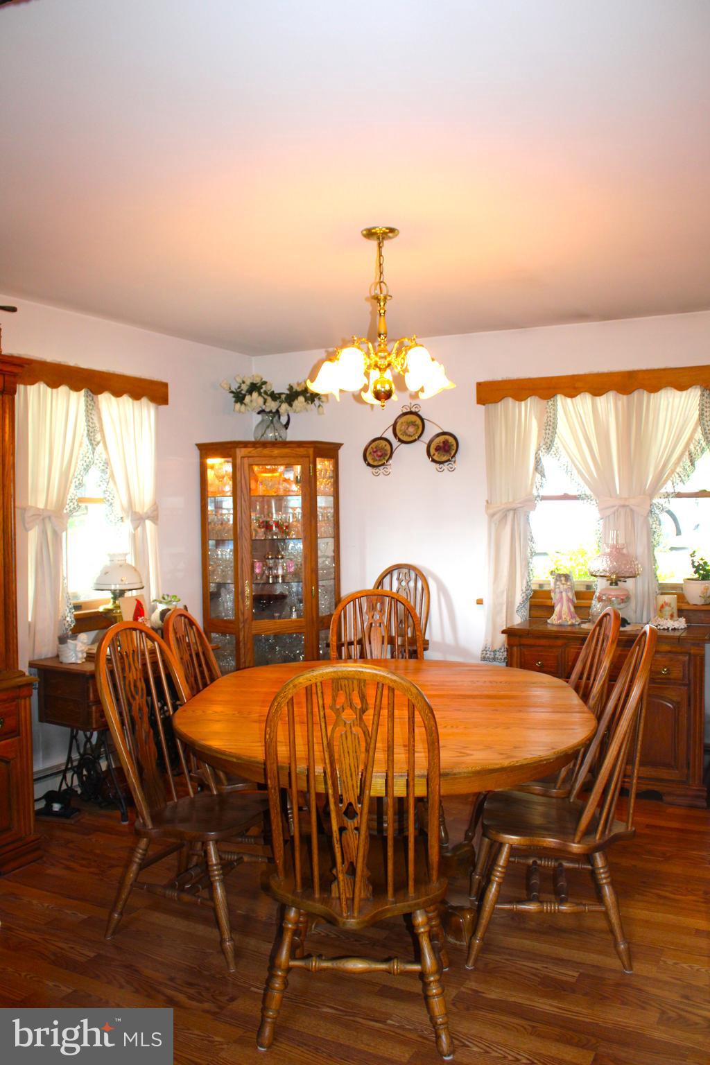 THE PINNACLE - Residential