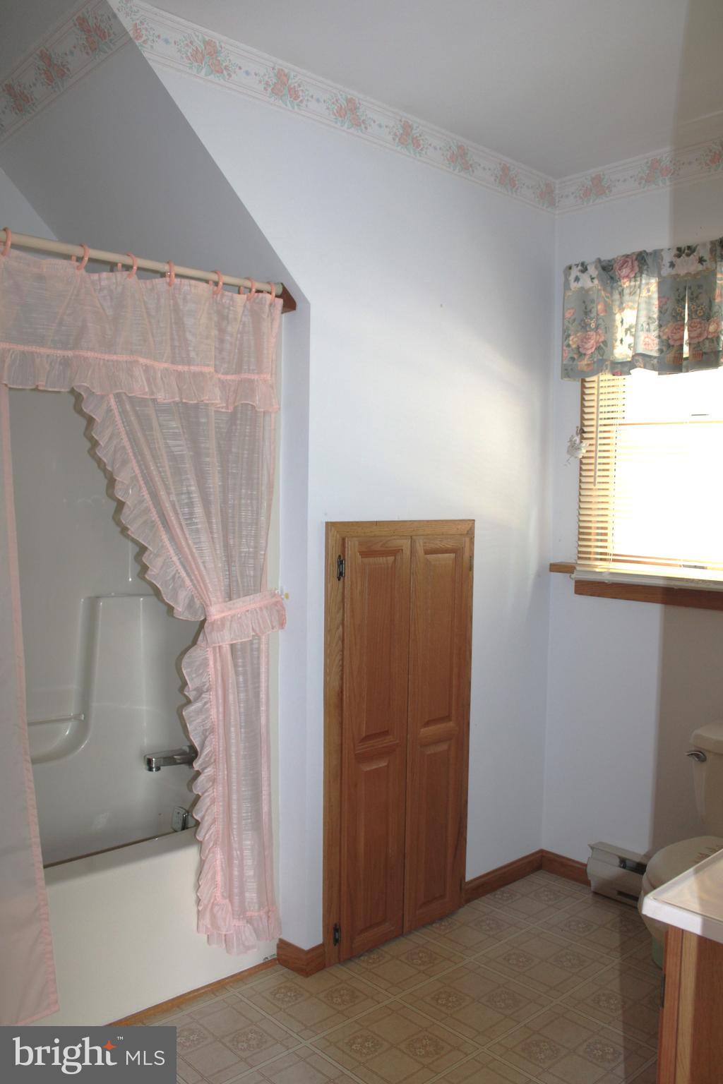 THE PINNACLE - Residential