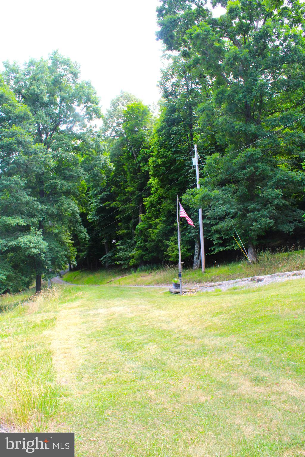 THE PINNACLE - Residential