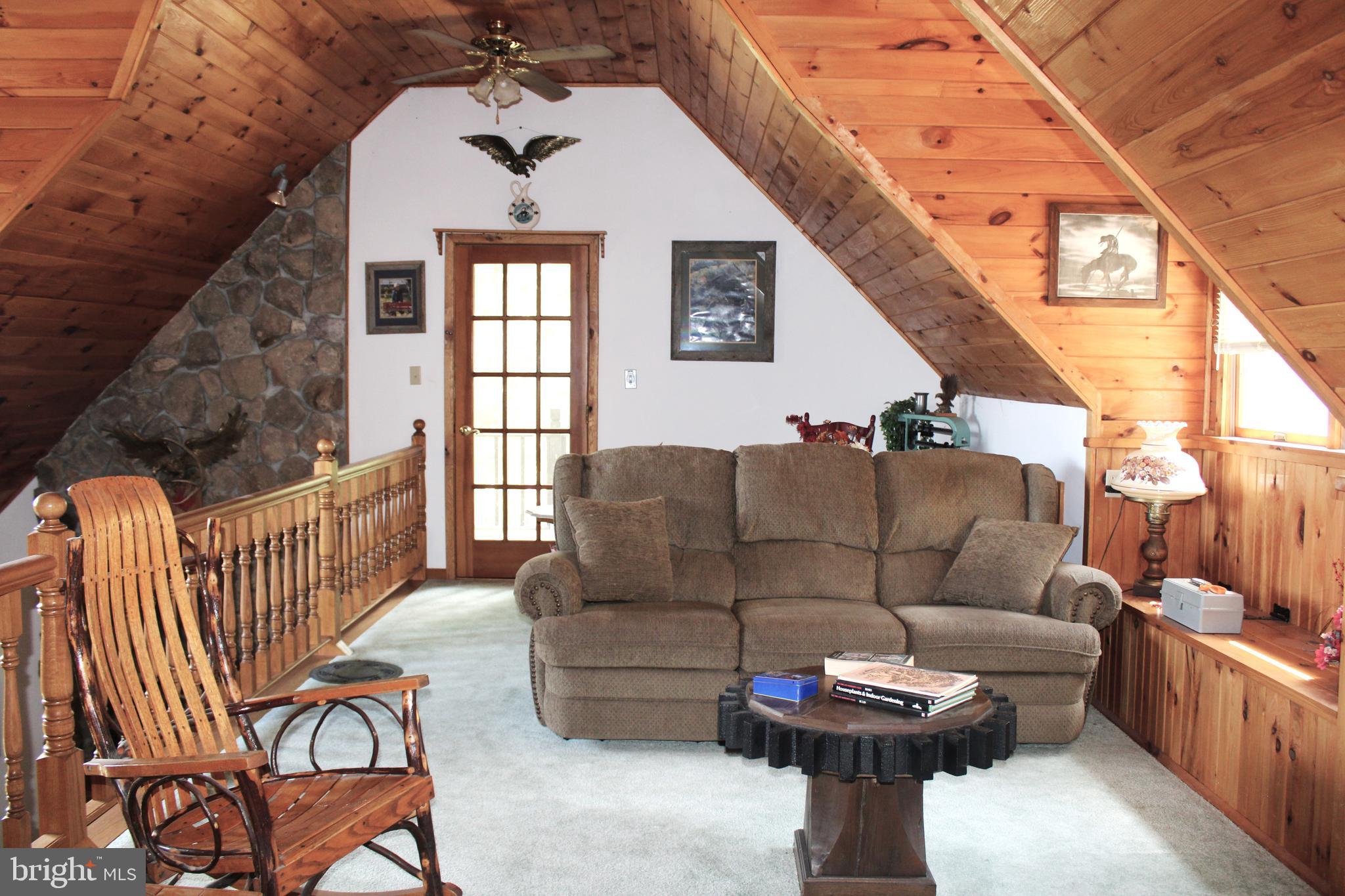 THE PINNACLE - Residential