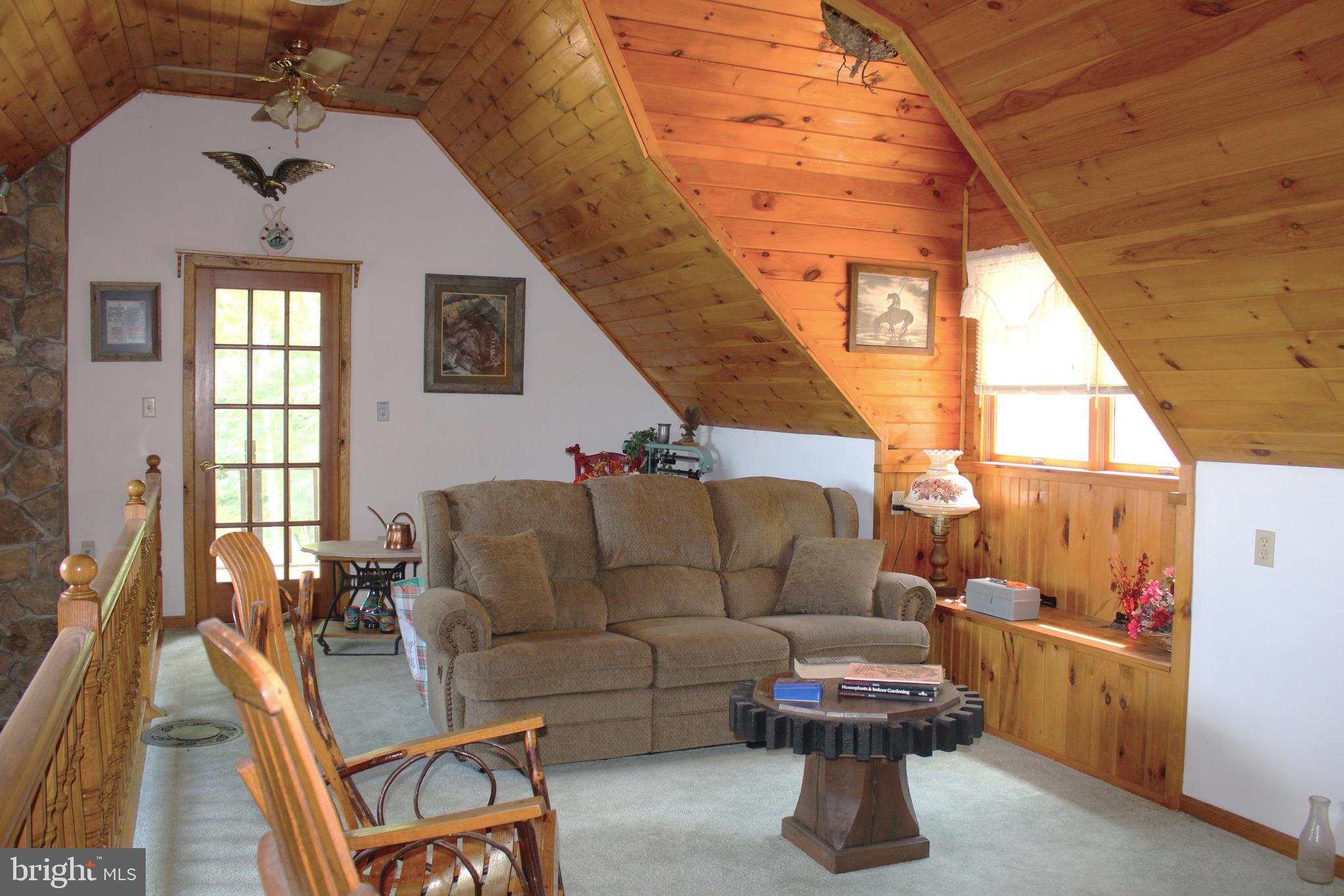 THE PINNACLE - Residential