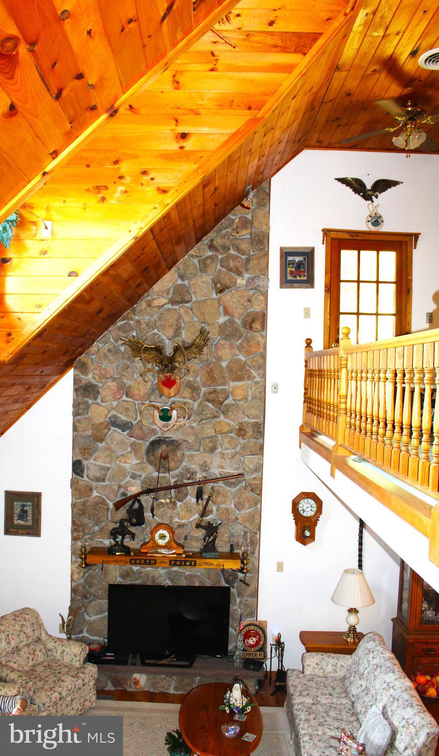 THE PINNACLE - Residential