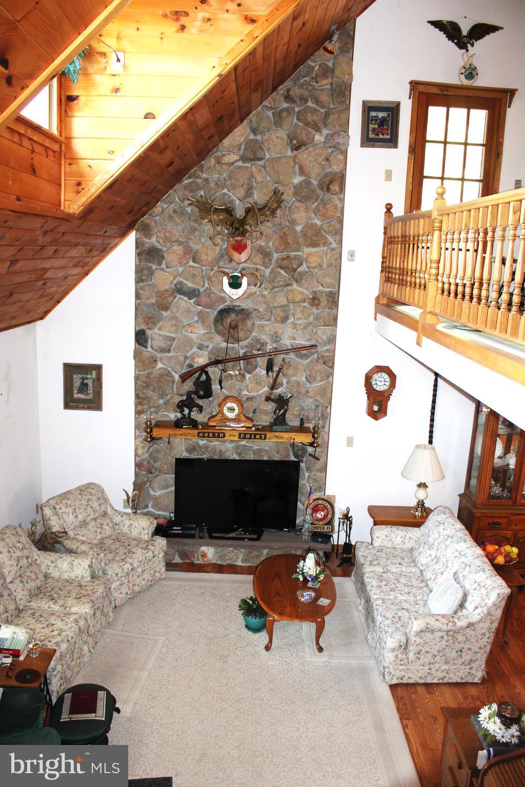 THE PINNACLE - Residential